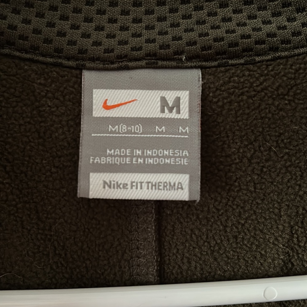 Nike Quarter Zip - Picture 3 of 3
